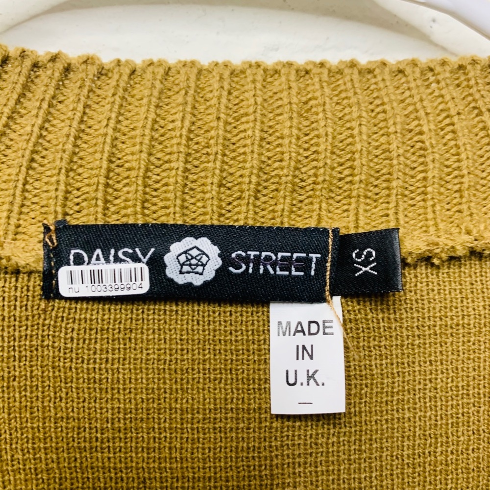 NWOT Daisy Street Cardigan - Picture 2 of 2
